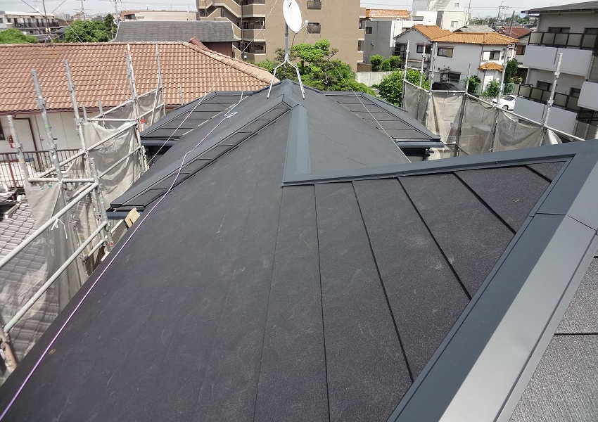屋根ガルテクトカバー工法