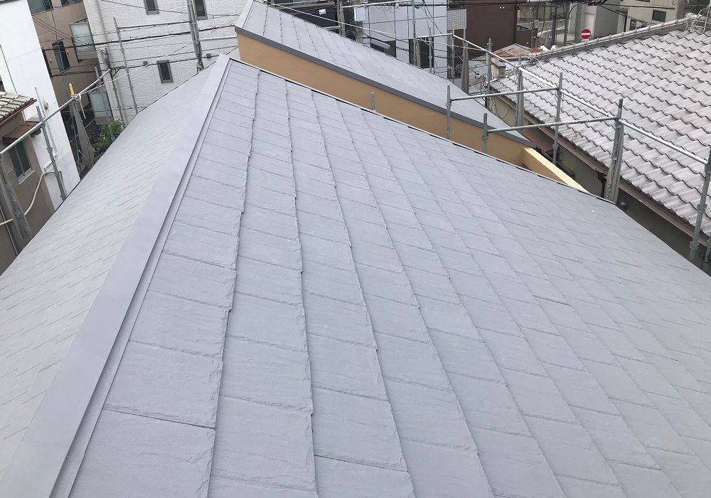 屋根ガイナ塗装工事完工