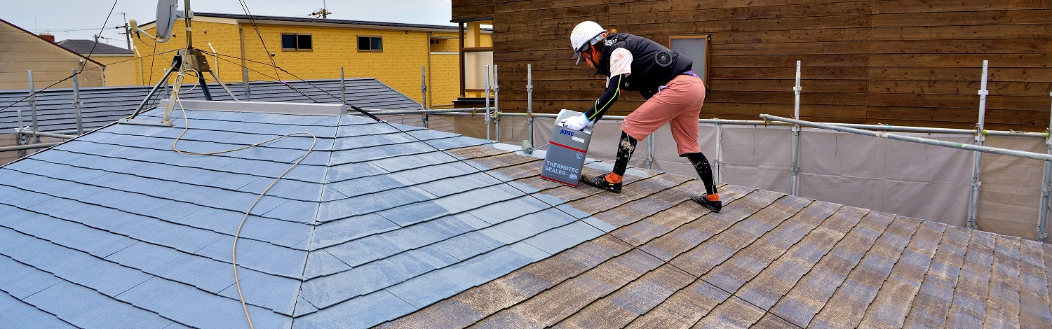 東大阪市で屋根にサーモテックシーラーを2回塗り-ペイント一番