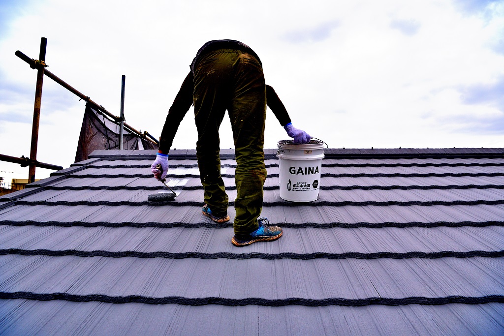 屋根ガイナ塗装